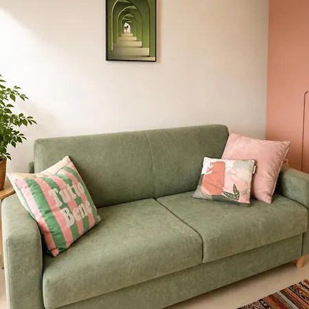 Sunkissed In Albania Appartement *
